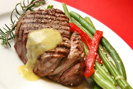 Grilled Tenderloin with Charred Leek Béarnaise Sauce