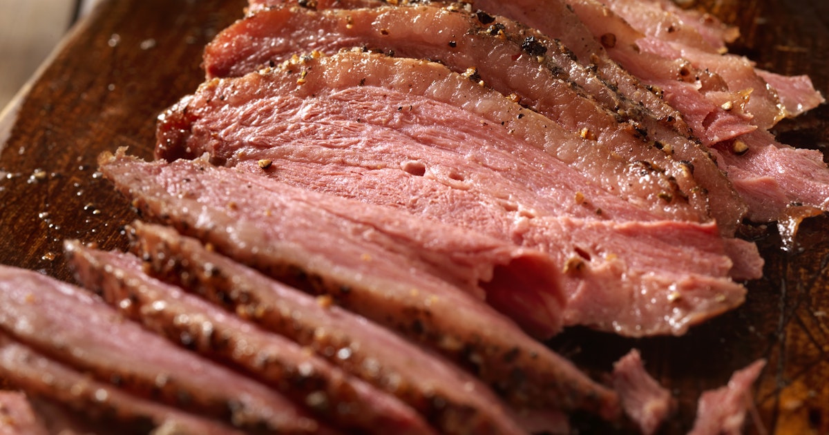 Https%3a%2f%2fcrowdcow uploads.imgix.net%2fpicture%2fproduction%2fifsqwlis3%2fpastrami.jpg%3fw%3d1200%26h%3d630%26fit%3dcrop%26crop%3dfocalpoint%26fm%3djpg?ixlib=rails 2.1